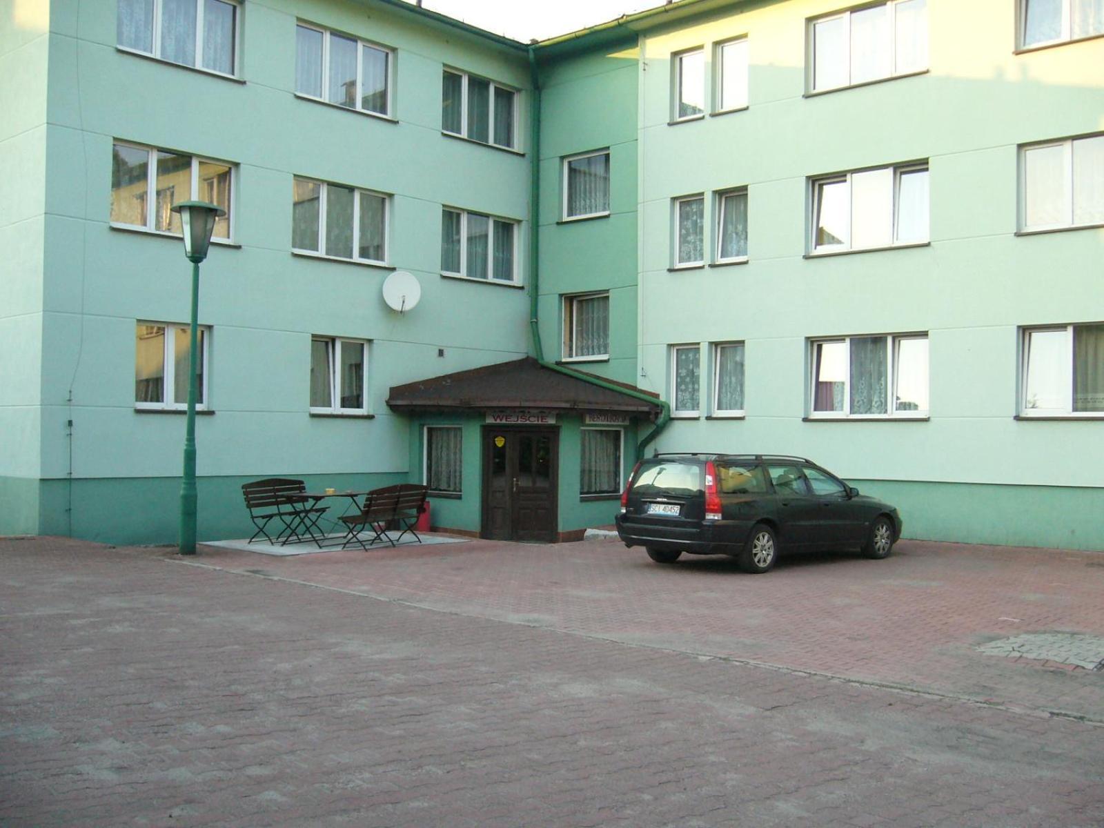 Karet Obiekt Hotelowy Skoczów Exterior foto